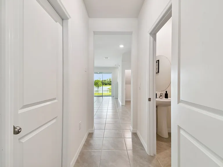 5679 English Oak Ln — Photo 6