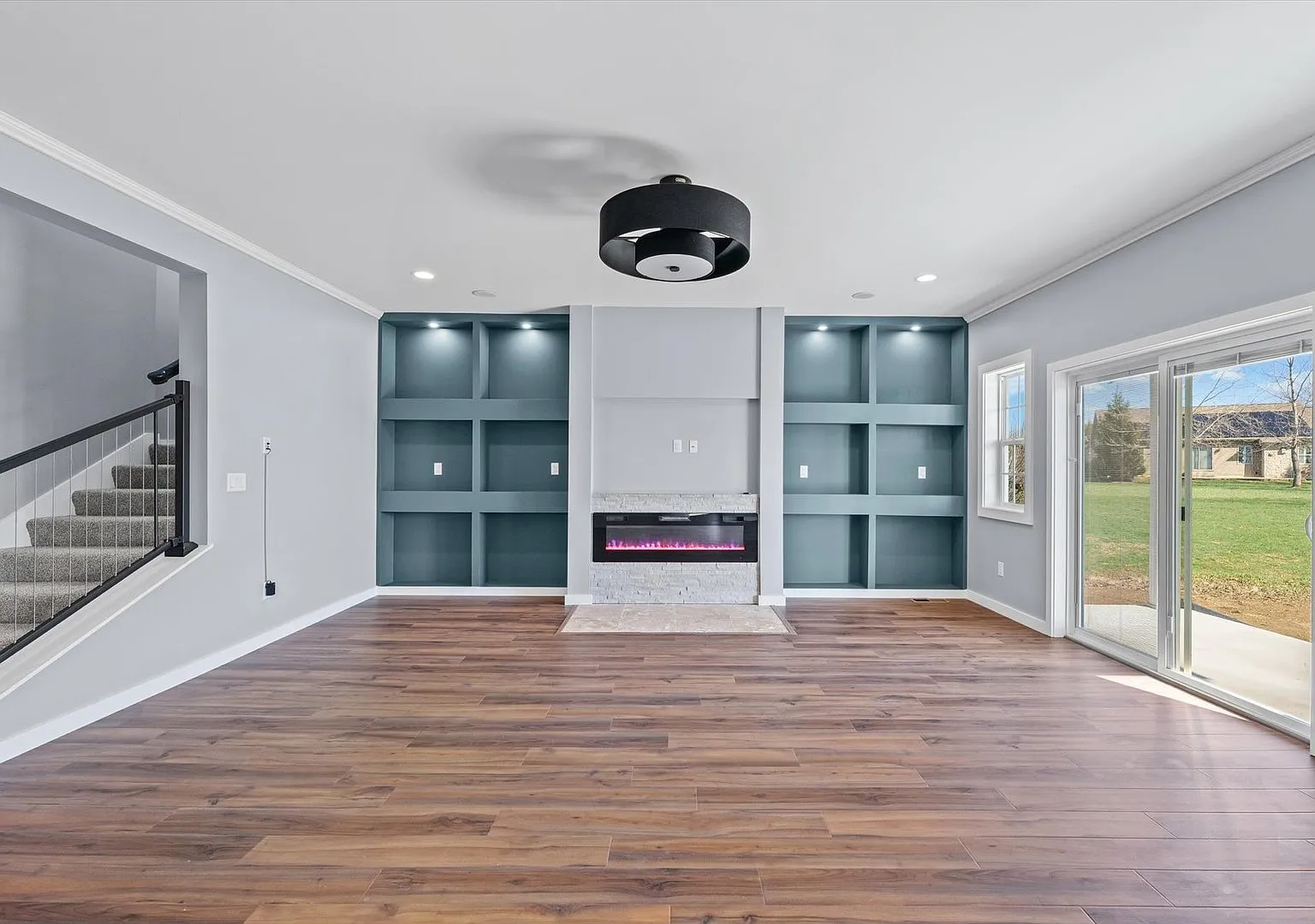 4 bed, 2.5 bath, 3045 sqft, $3,500 — Photo 4