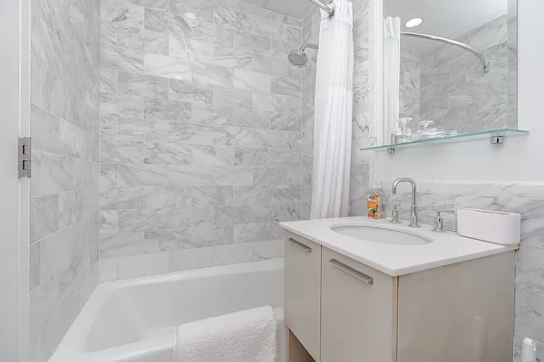 Rented by REAL New York | media 6