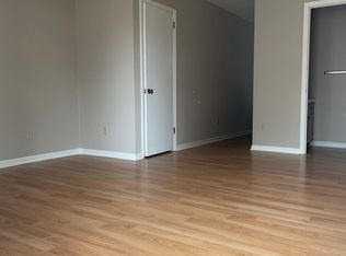 610 Greenwood Dr #C3, Athens, TN 37303