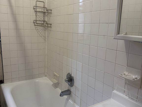 5th image of 1967 65th St APT 4