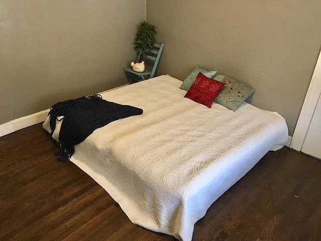 king size bed