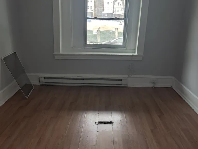 53 W Logan St #1 — Photo 6
