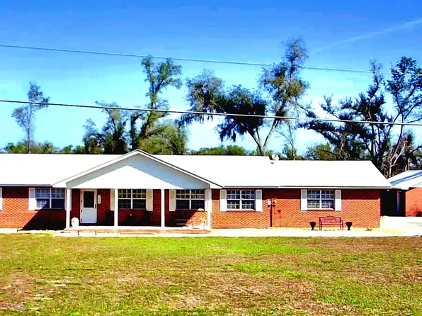 102 Claire Dr, Perry, FL 32348