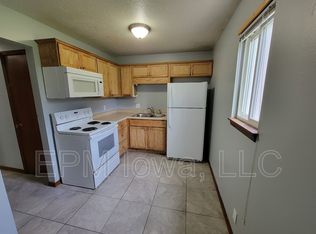 209 Baltimore St APT 3, Waterloo, IA 50701