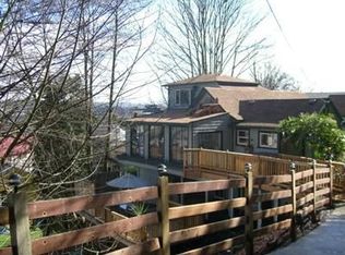 3826 18th Ave SW, Seattle, WA 98106