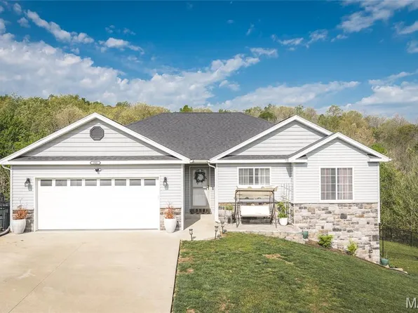 208 Ridgeview Dr, Saint Robert, MO 65584