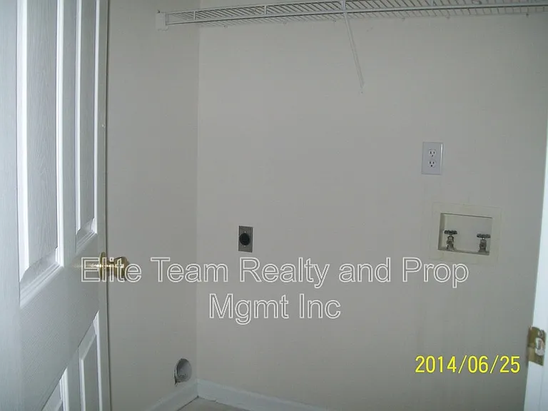 9134 Charminster Ct — Photo 6