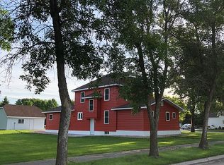 309 E 2nd St, Argyle, MN 56713