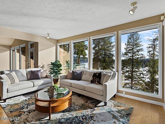5th image of 2933 E Point Hayden Dr