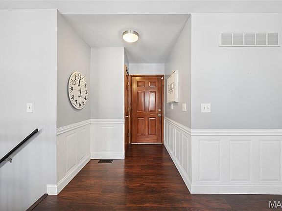 3rd image of 2257 Graystone Dr