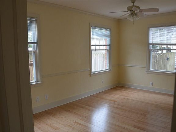5th image of 1907 E Maxwell St
