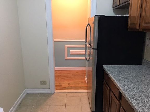 3rd image of 1051 Ocean Ave APT 9