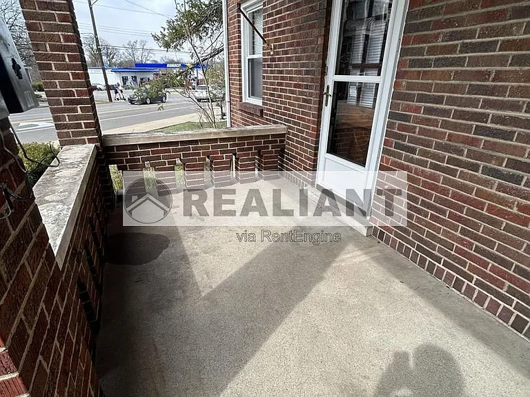 2214 Memorial Pkwy #1-1N — Photo 2