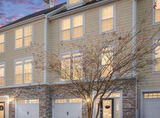 4 Bay View Ln, Colonial Beach, VA 22443