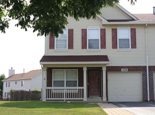 1436 Red Top Ln, Minooka, IL 60447