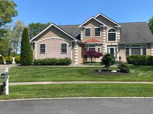 224 Castle Pine Dr, Egg Harbor Township, NJ 08234