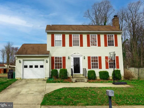 4705 Hidden Pine Ln, Temple Hills, MD 20748