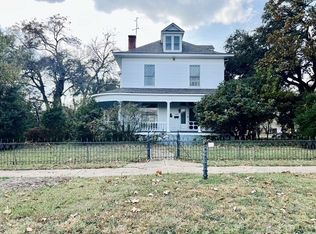 209 N Preston St, Ennis, TX 75119
