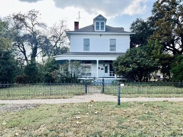 209 N Preston St, Ennis, TX 75119