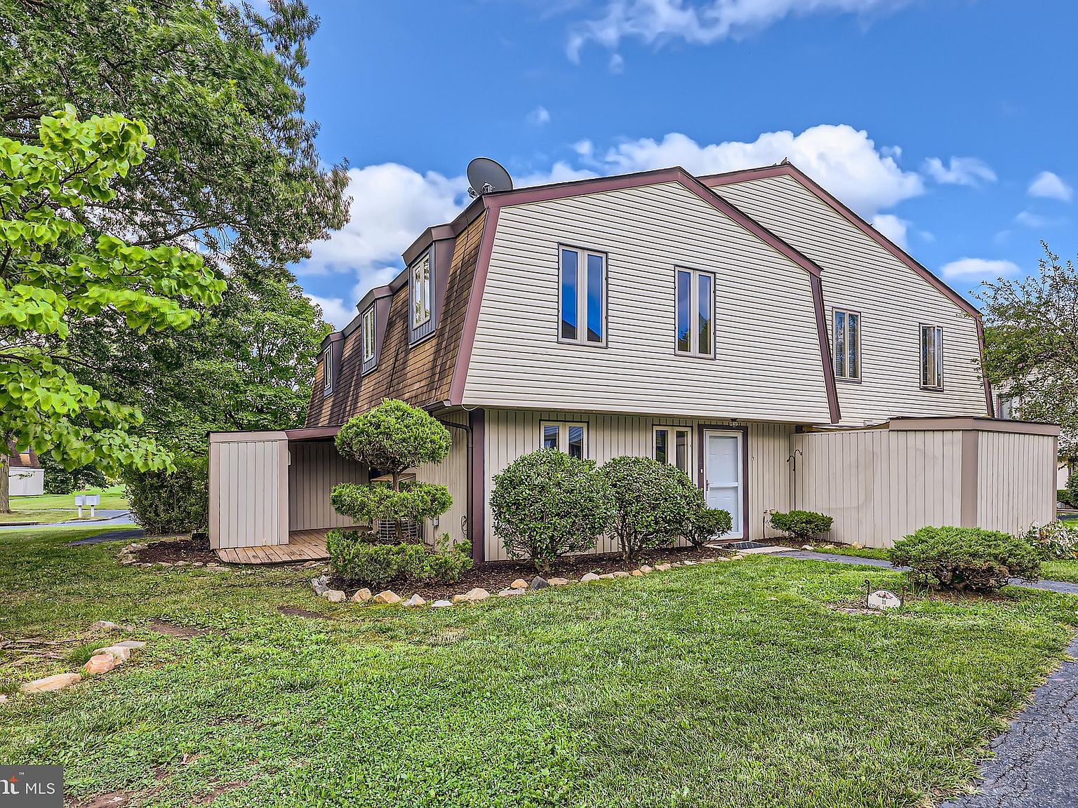 11 King Henry Cir #11, Rosedale, MD 21237 | Zillow