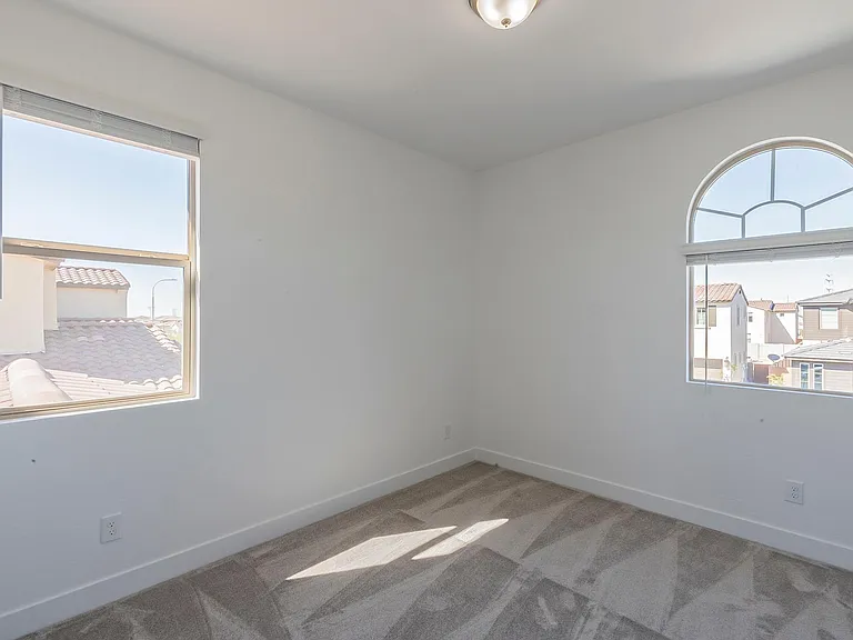 11677 W Marguerite Ave — Photo 17