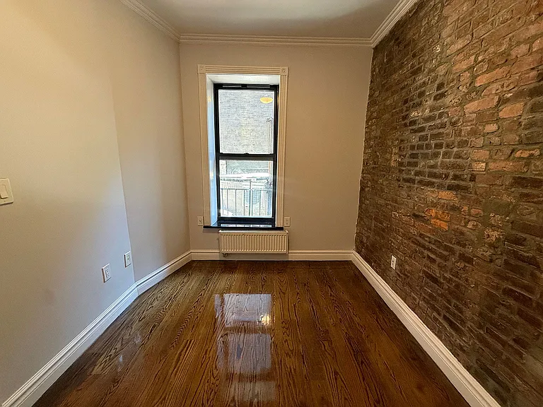 202 E 13th St #R3D — Photo 14