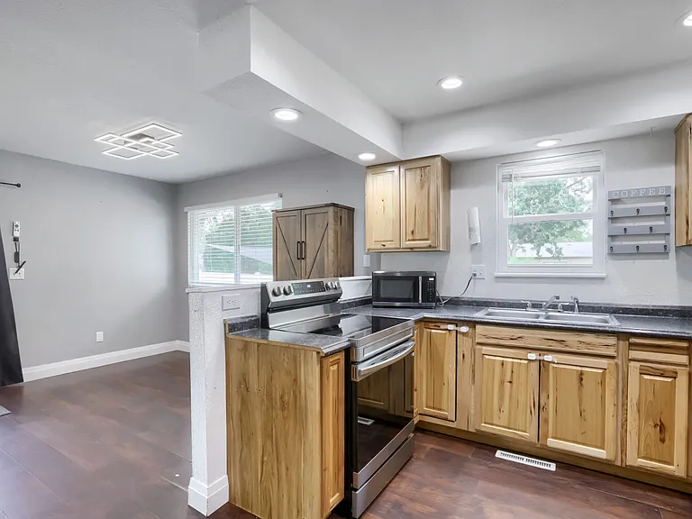 Formal dining room