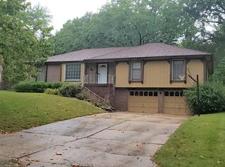 629 W Santa Fe Trl, Kansas City, MO 64145