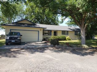 80196 Banks Ln, Hermiston, OR 97838