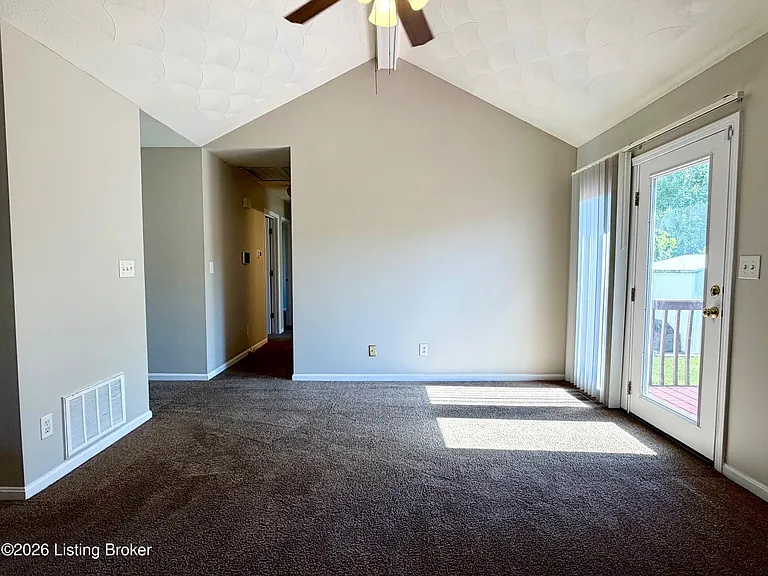 11707 Autumn Forest Ct — Photo 2