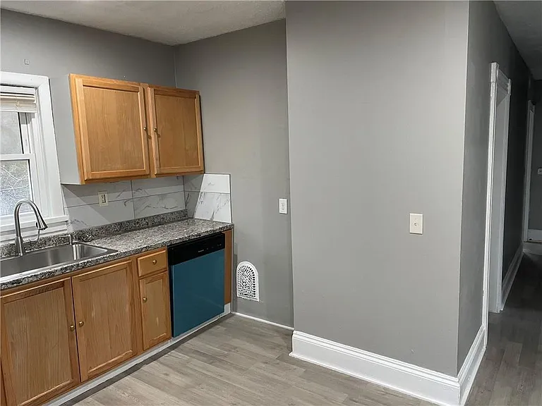 311 Linden St #1 — Photo 5