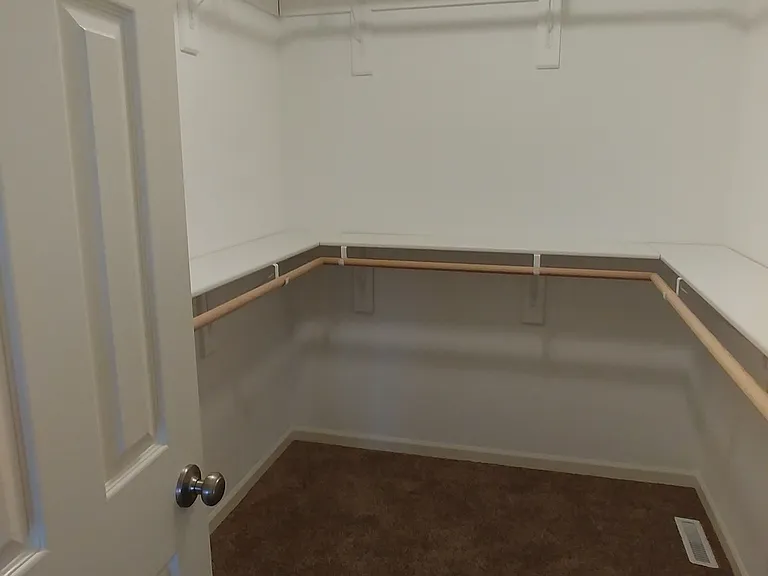 2802 Sutton Pl #2802 — Photo 3