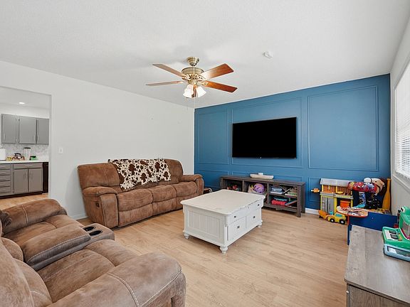 4th image of 1320 Gadd Rd