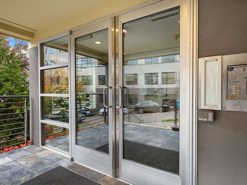 1st image of 210 E Blaine St APT 302