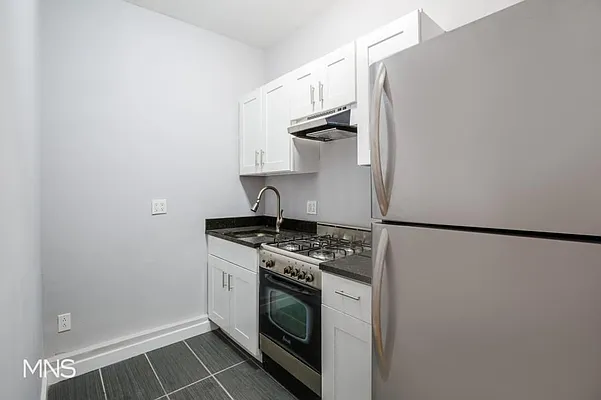 Rented by MNS Marketing | media 20