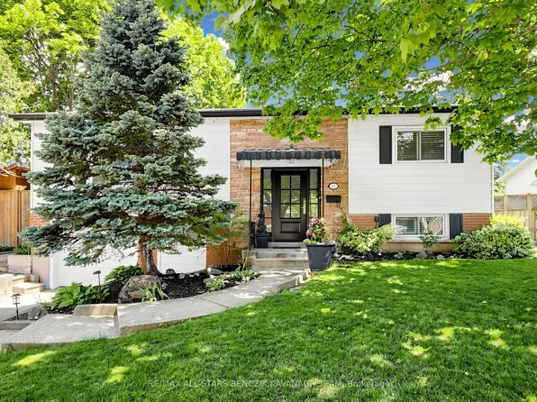 65 Wootten Way N, Markham, ON L3P 2Y5