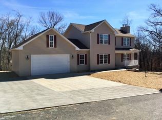 208 Old Farm Ln, Augusta, MO 63332