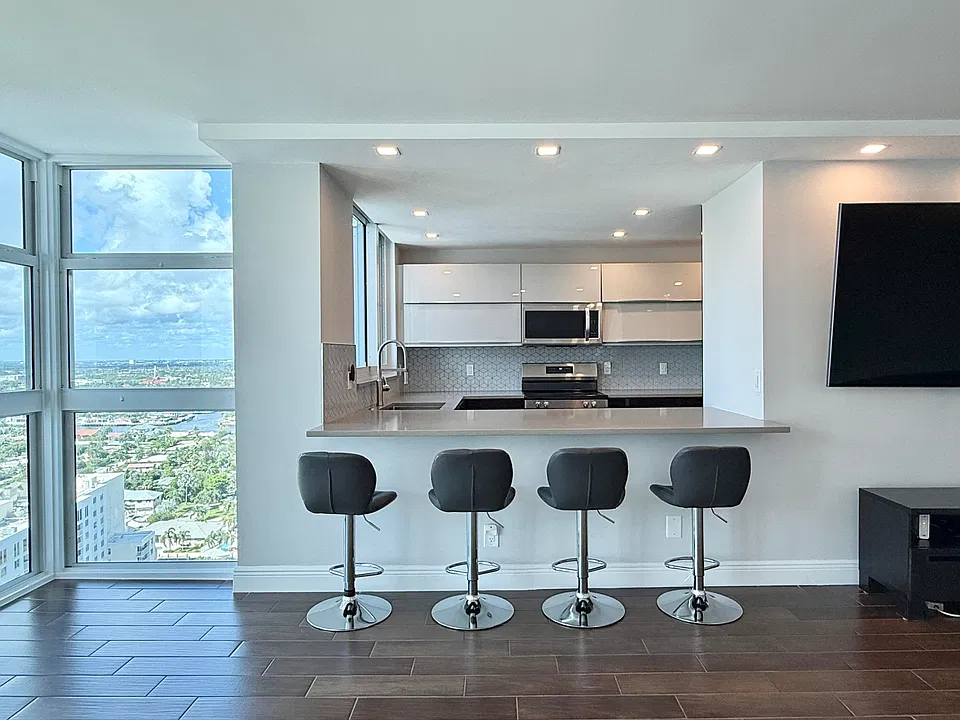 1360 S Ocean Blvd #2504