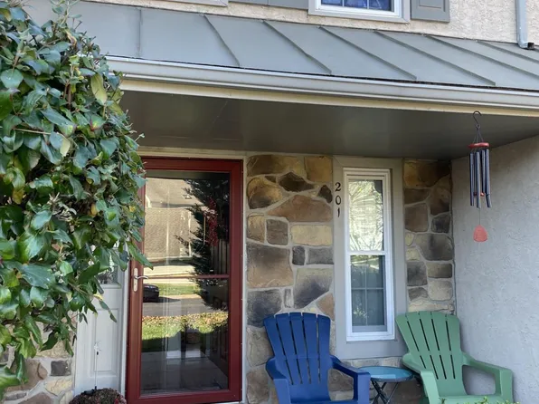 201 Cumbrian Ct, West Chester, PA 19382