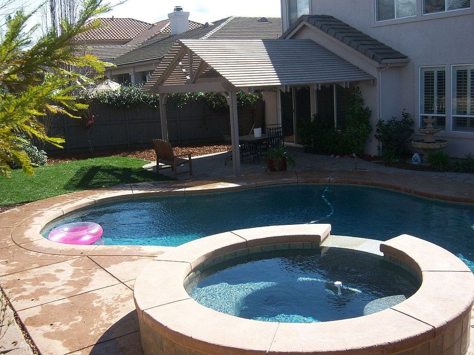 1st image of 1492 Freswick Dr