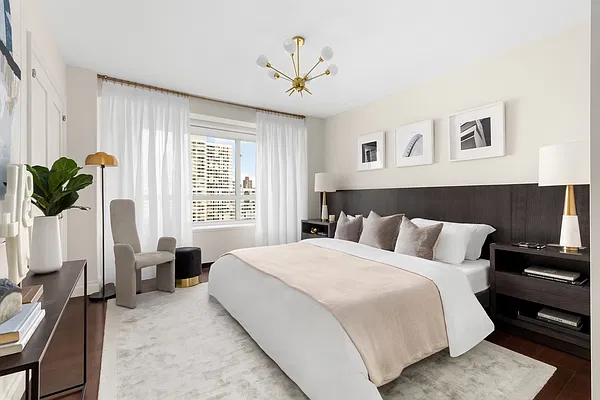 Sold by Douglas Elliman | media 14