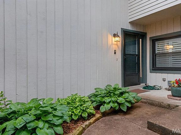 2nd image of 2029 Painted Leaf Dr