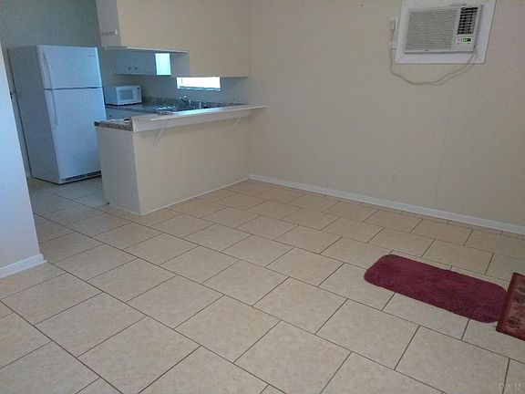 3rd image of 10299 Bowman Ave