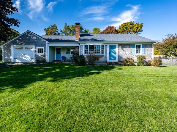 9 Captain Percival Road, South Yarmouth, MA 02664