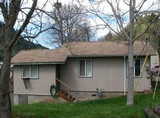 426 SW 5th Ave, Myrtle Creek, OR 97457