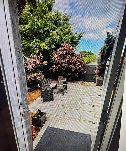 1329 NE 5th Ave #4 — Photo 7
