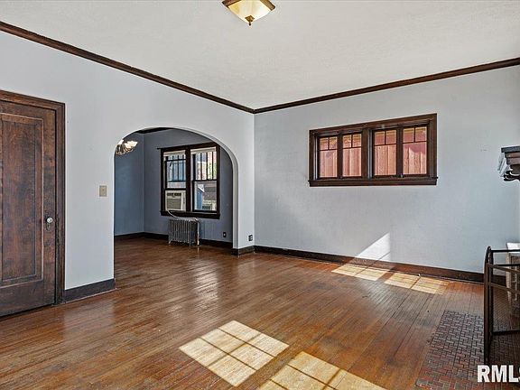 3rd image of 1907 S 5th St