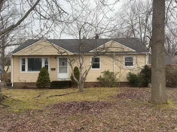 5858 Burns Rd, North Olmsted, OH 44070