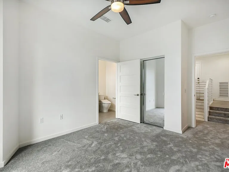 1045 Manzanita St — Photo 30